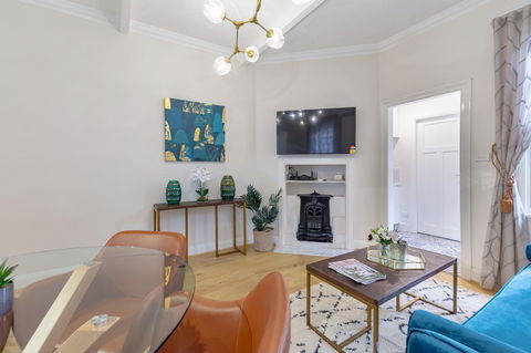 Heritage Townhouse Near Harbour Bridge - Accommodation Tasmania 17