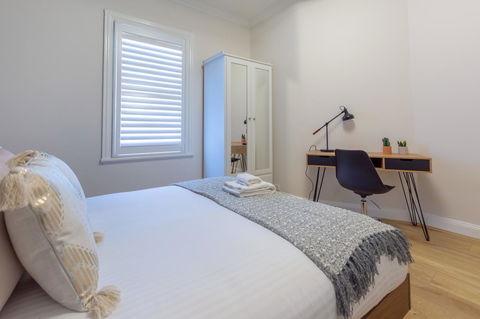 Heritage Townhouse Near Harbour Bridge - Accommodation Tasmania 6