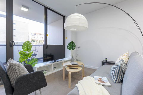 Inner City Stylish Apt Walk To Green Square - Accommodation Tasmania 1