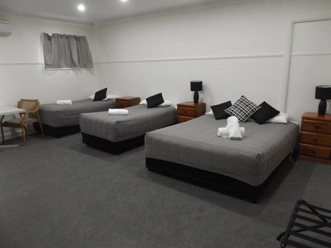 Ben Chifley Motor Inn - Accommodation Tasmania 1