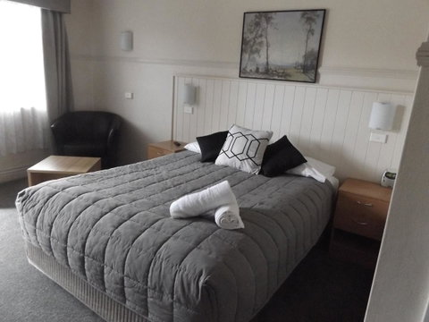 Ben Chifley Motor Inn - Accommodation Tasmania 2