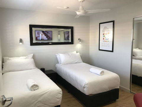 Jesmond Executive Villas - Accommodation Tasmania 2