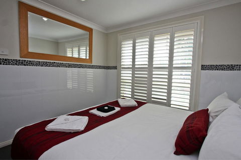 Jesmond Executive Villas - Accommodation Tasmania 10