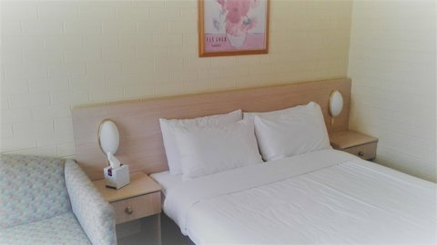 Junee Motor Inn - Accommodation Tasmania 2
