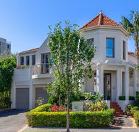 Kensington Self-Contained Modern House 89BROM - Accommodation Tasmania