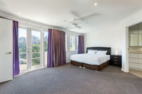 Kensington Self-Contained Modern House (89BROM) - Accommodation Tasmania 1