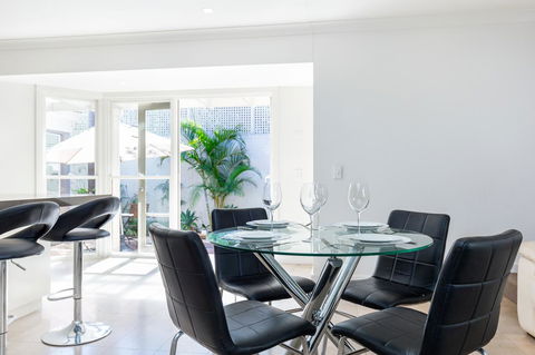 Kensington Self-Contained Modern House (89BROM) - Accommodation Tasmania 8