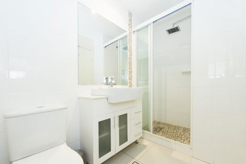 Byron Central Apartments - Accommodation Tasmania 1