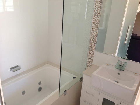 Byron Central Apartments - Accommodation Tasmania 27