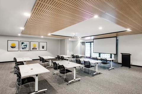 Vibe Hotel North Sydney - Accommodation Tasmania 17