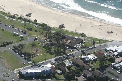 Breakers Apartments - Accommodation Tasmania 17