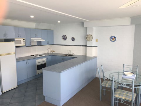 Breakers Apartments - Accommodation Tasmania 8