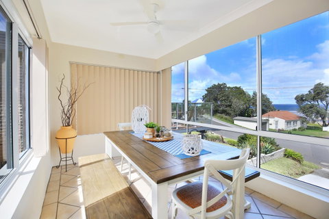 The Rotunda, Gerroa - Accommodation Tasmania 15