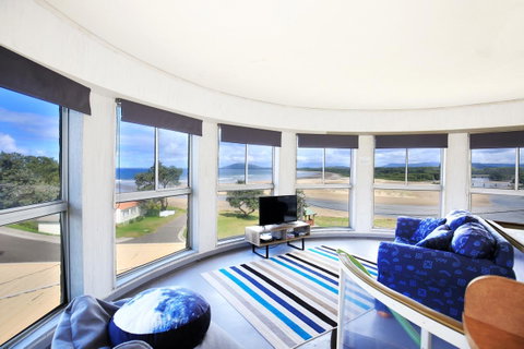 The Rotunda, Gerroa - Accommodation Tasmania 2