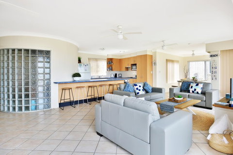 The Rotunda, Gerroa - Accommodation Tasmania 9