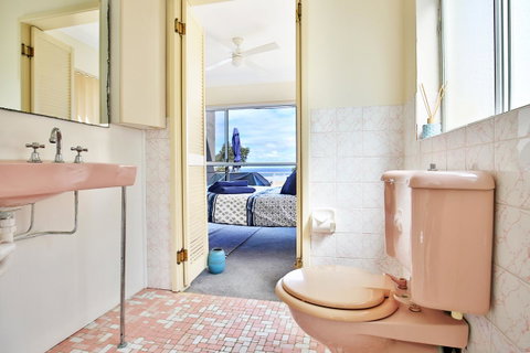 The Rotunda, Gerroa - Accommodation Tasmania 26