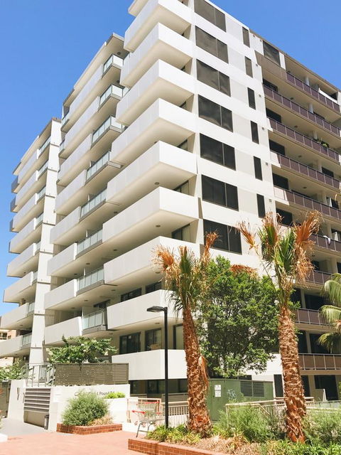 Modern & Cosy 2-Bedroom Apartment Hornsby - Accommodation Tasmania 1