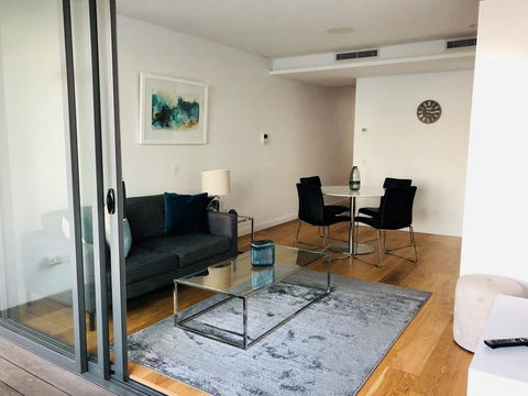 Wyndel Apartments Neutral Bay - Military - Accommodation Tasmania 0