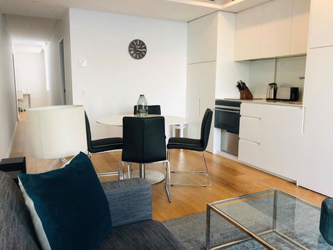 Wyndel Apartments Neutral Bay - Military - Accommodation Tasmania 4