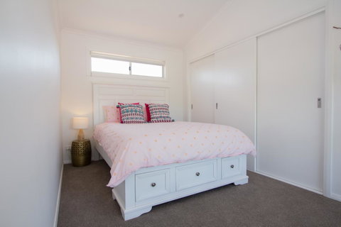Stay In Mudgee The Grove, The Church, And Premium Private Homestead - Accommodation Tasmania 5