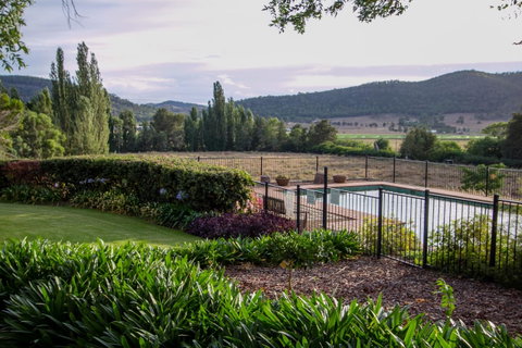 Stay In Mudgee The Grove, The Church, And Premium Private Homestead - Accommodation Tasmania 13