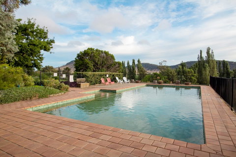 Stay In Mudgee The Grove, The Church, And Premium Private Homestead - Accommodation Tasmania 25