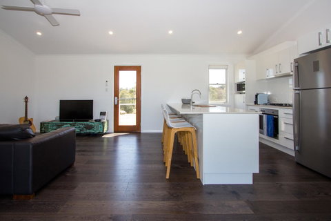 Stay In Mudgee The Grove, The Church, And Premium Private Homestead - Accommodation Tasmania 1