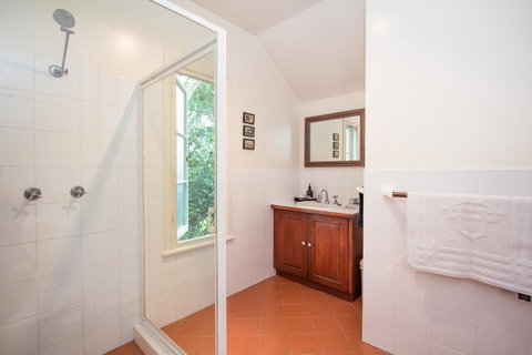 Stay In Mudgee The Grove, The Church, And Premium Private Homestead - Accommodation Tasmania 23