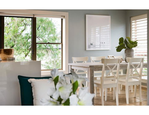Beachside Getaway In Freshie W Parking - Accommodation Tasmania 3