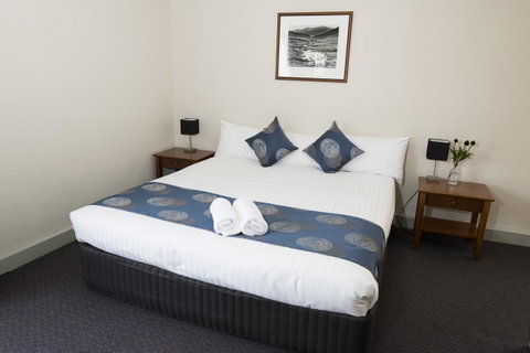 Banjo Paterson Inn - Accommodation Tasmania 25