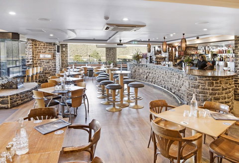 Banjo Paterson Inn - Accommodation Tasmania 9