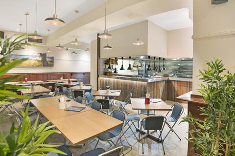 Banjo Paterson Inn - Accommodation Tasmania 4