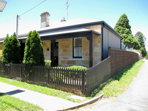 Apple Tree Cottage - Accommodation Tasmania 1