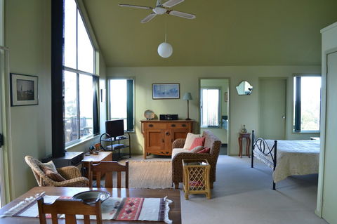 Bundle Hill Cottages - Accommodation Tasmania 44