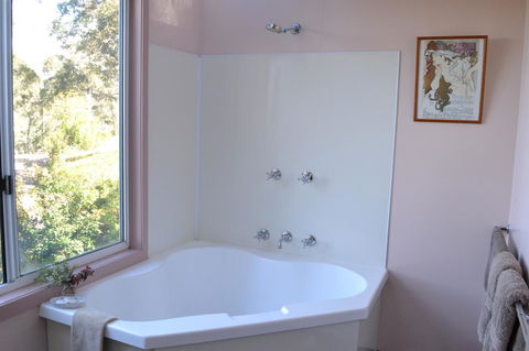 Bundle Hill Cottages - Accommodation Tasmania 26
