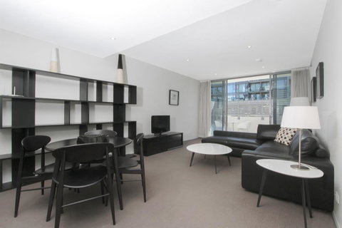 Lakefront 116 Kingston ACT - Accommodation Tasmania 21