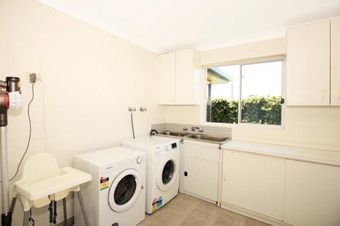 Neptune I Absolute Beachfront I Stunning Views - Accommodation Tasmania 25