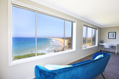 Neptune I Absolute Beachfront I Stunning Views - Accommodation Tasmania 13