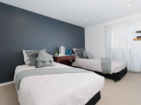 Blue View @ Fingal Bay - Accommodation Tasmania 26