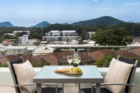 Oaks Nelson Bay Lure Suites - Accommodation Tasmania 5