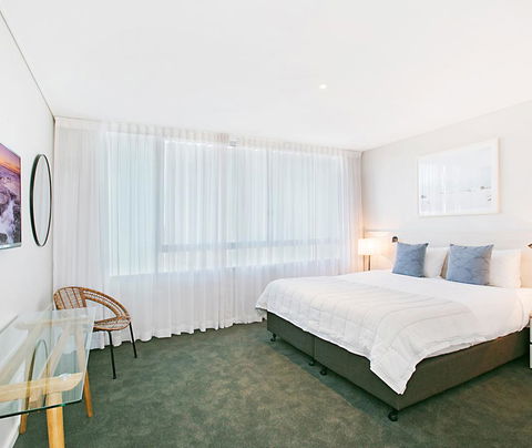Oaks Nelson Bay Lure Suites - Accommodation Tasmania 2