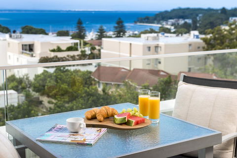 Oaks Nelson Bay Lure Suites - Accommodation Tasmania 6