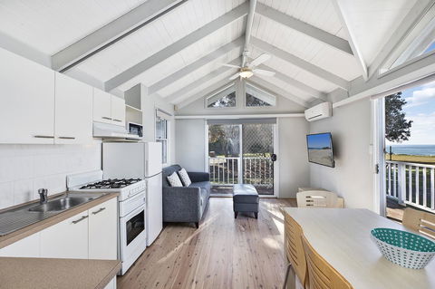 Blue Lagoon Beach Resort - Accommodation Tasmania 1