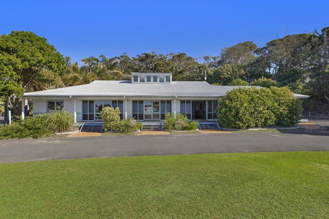 Blue Lagoon Beach Resort - Accommodation Tasmania 13