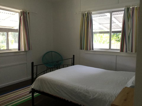 Hat Head Beach Cottage 1 - Accommodation Tasmania 18