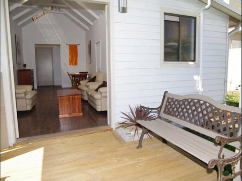 Jupiter, 3 Scott Street - Accommodation Tasmania 2