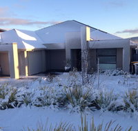 Jindabyne Executive - Accommodation Tasmania