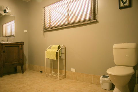 Ironstone Estate Lovedale - Accommodation Tasmania 9
