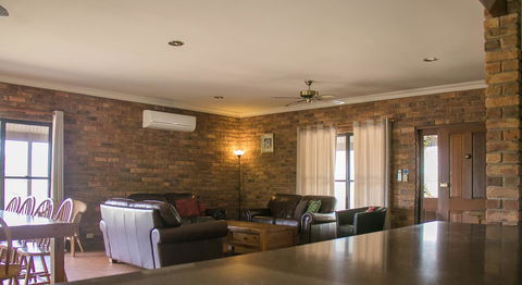 Ironstone Estate Lovedale - Accommodation Tasmania 17