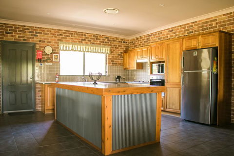 Ironstone Estate Lovedale - Accommodation Tasmania 24